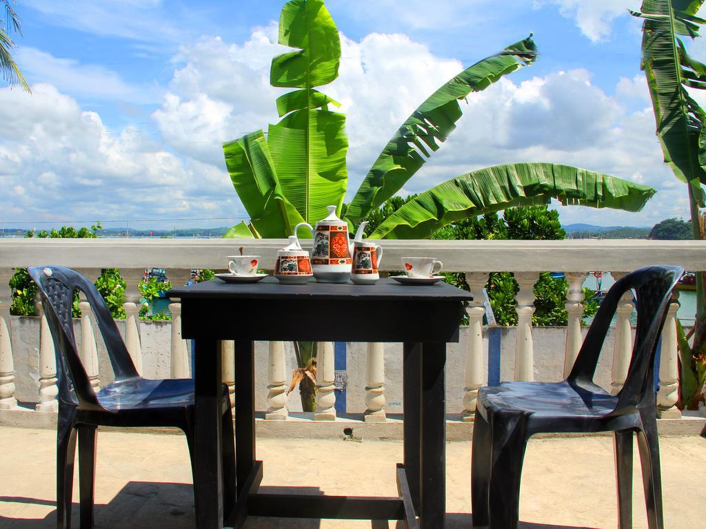 Hotel Mirissa Harbour View Zimmer foto