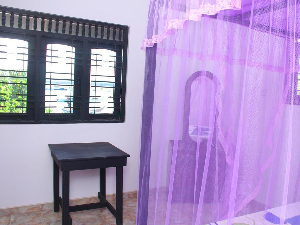 Hotel Mirissa Harbour View Zimmer foto